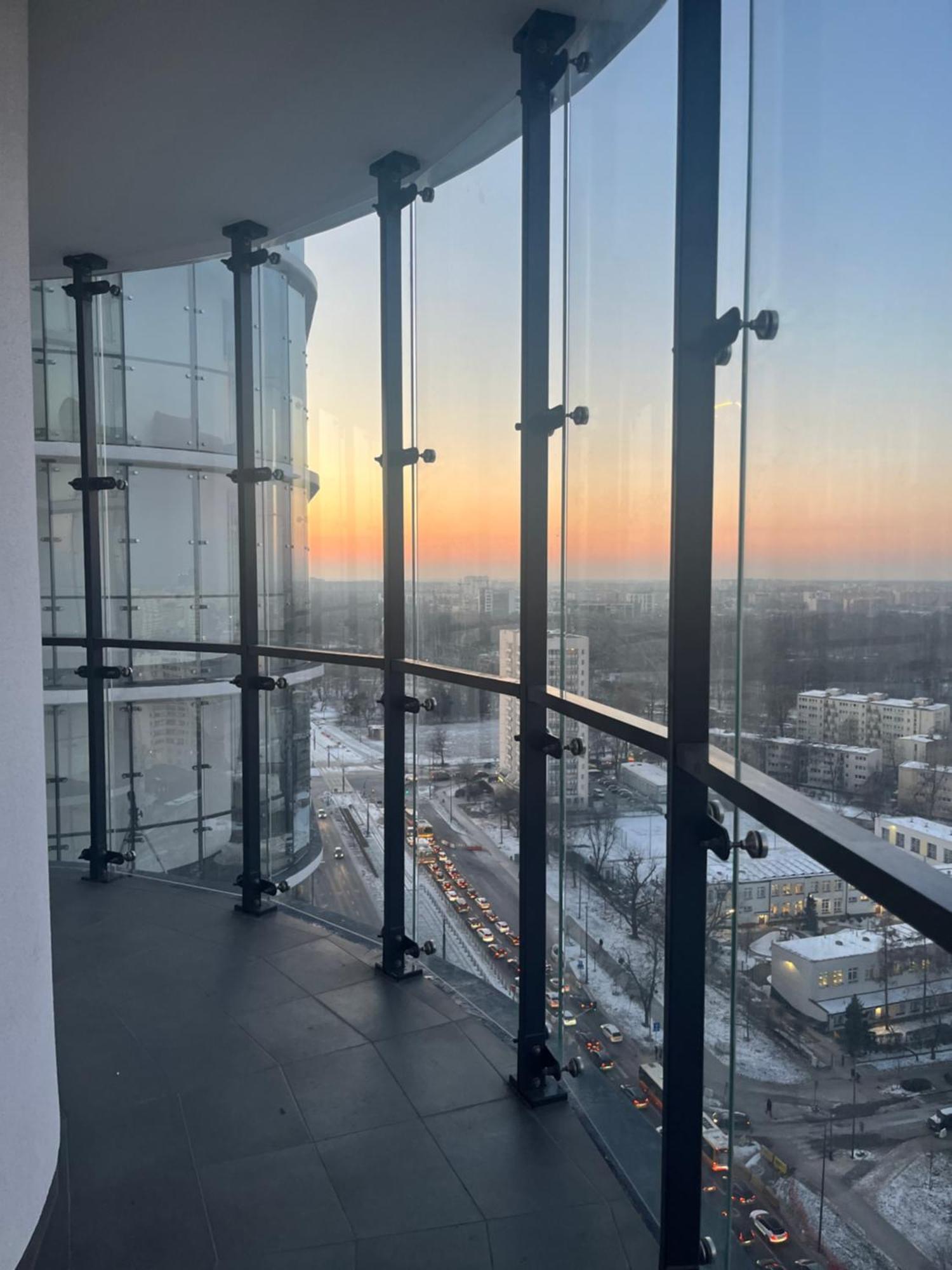 Varsovia Tower ภายนอก รูปภาพ
